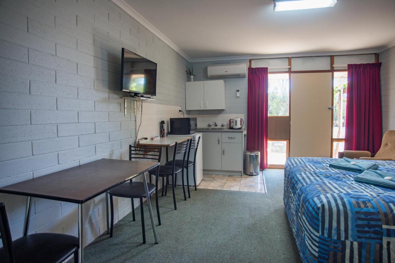 Murray Bridge Motor Inn Esterno foto